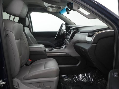 Used 2018 Chevrolet Suburban LT w/ Max Trailering Package AWD/4WD image 9