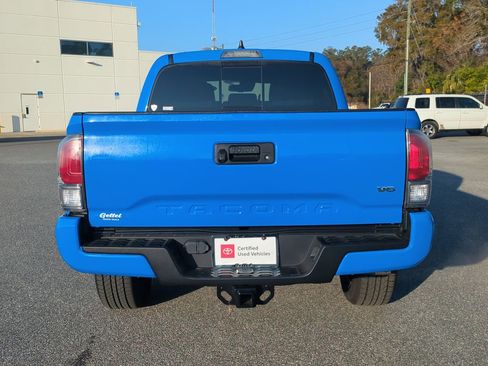 Used 2021 Toyota Tacoma TRD Sport image 14
