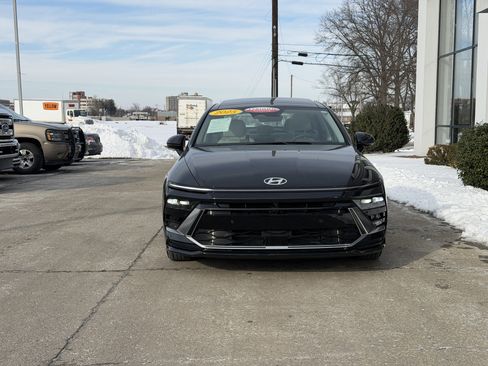 Certified 2025 Hyundai Sonata Limited image 12