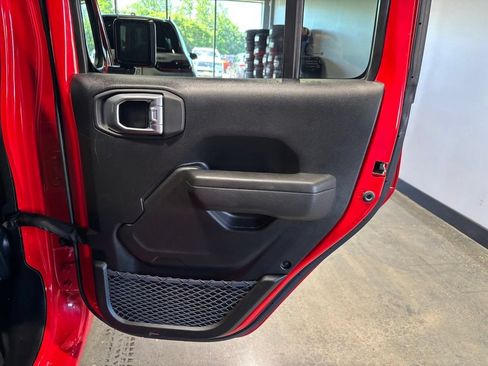Used 2022 Jeep Gladiator Sport AWD/4WD image 20
