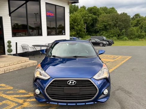 Used 2016 Hyundai Veloster Turbo FWD image 2