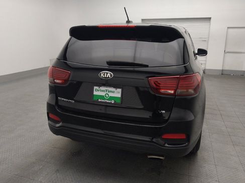 Used 2020 Kia Sorento LX image 7