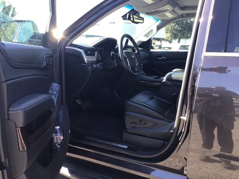 Used 2018 Chevrolet Tahoe LT AWD/4WD image 3