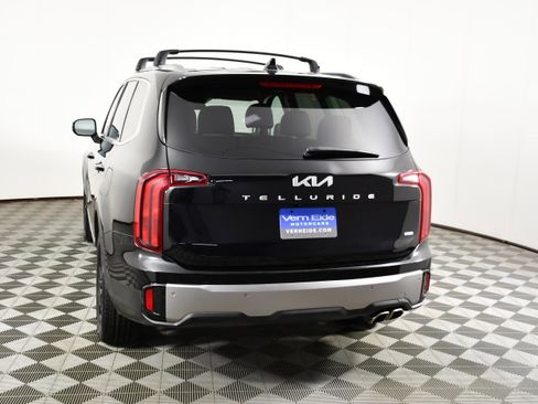 Used 2025 Kia Telluride S AWD/4WD image 7