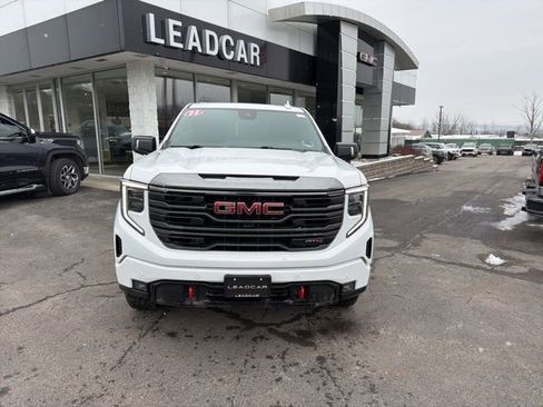 Used 2023 GMC Sierra 1500 AT4 w/ AT4 Premium Package image 8