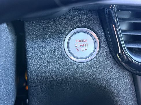 Used 2020 Kia Optima SE FWD image 26