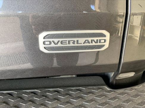 Used 2021 Jeep Gladiator Overland w/ Popular Equipment Package image 9