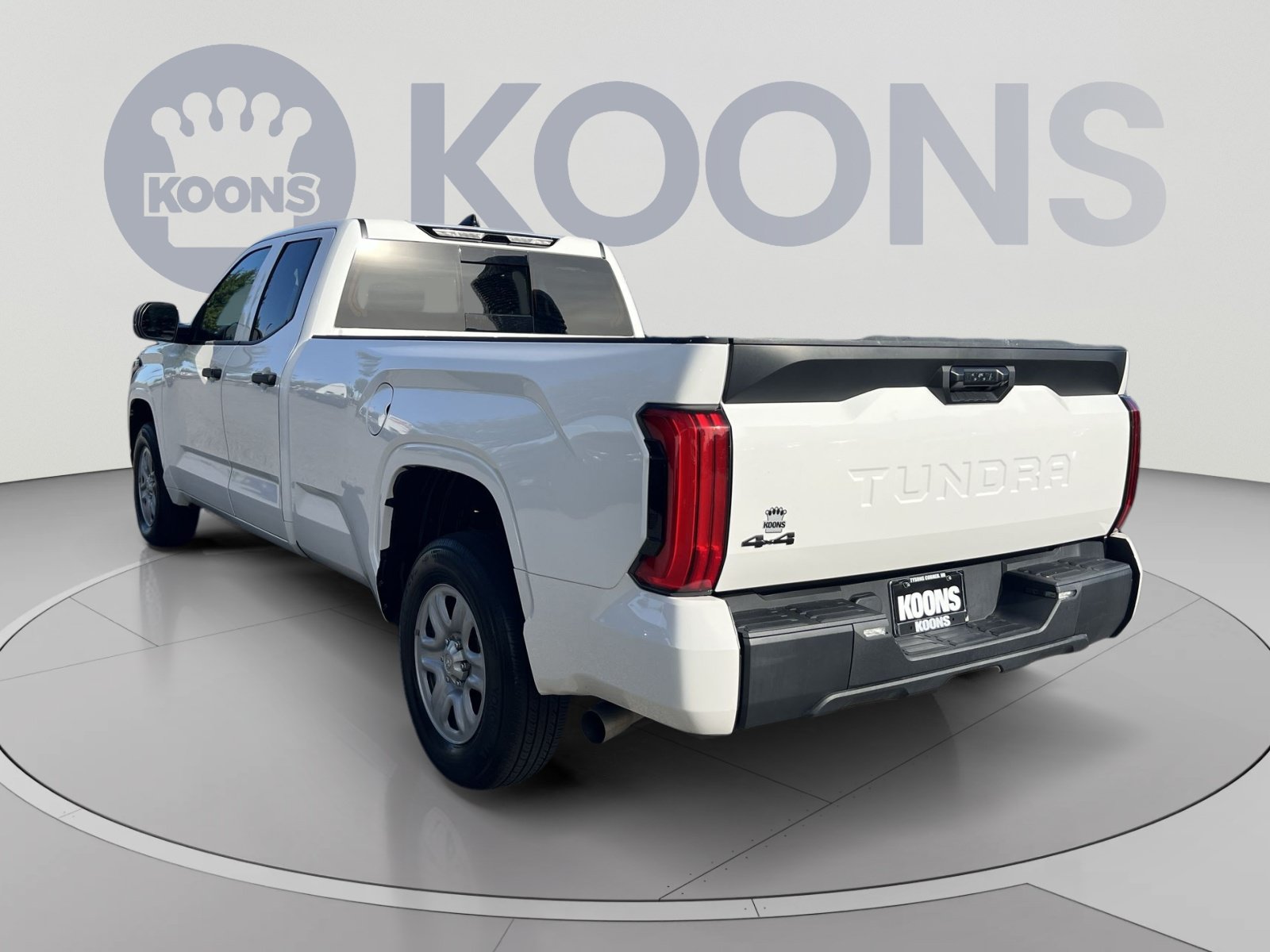 Used 2023 Toyota Tundra SR AWD/4WD image 4