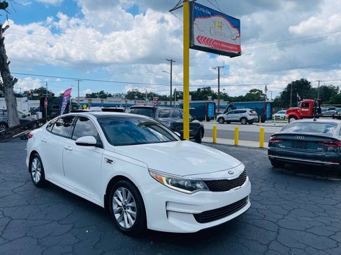Used 2016 Kia Optima EX w/ Premium Package FWD image 30
