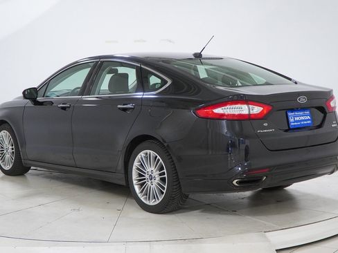 Used 2015 Ford Fusion SE w/ Equipment Group 202A image 5