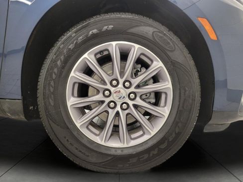 Used 2024 Buick Enclave Essence w/ Trailering Package, 5000 lbs. image 3