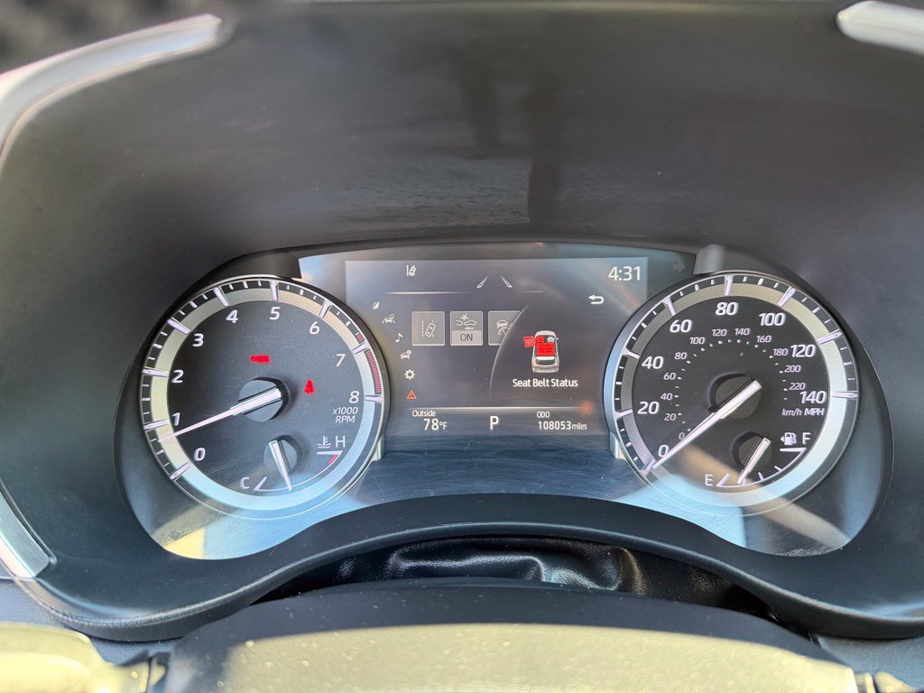 Used 2022 Toyota Highlander XLE AWD/4WD image 28