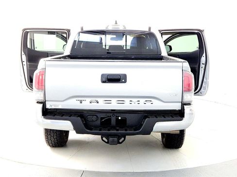 Certified 2023 Toyota Tacoma 4x4 Double Cab image 11