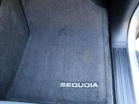 Used 2016 Toyota Sequoia Limited image 75