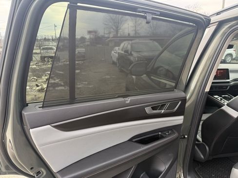 Used 2024 Volkswagen Atlas Peak Edition SE image 25