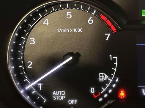 Used 2023 Cadillac XT4 Premium Luxury image 25