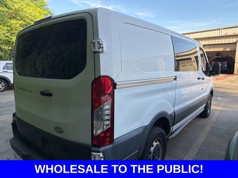 Used 2015 Ford Transit 250 130 Low Roof RWD image 13