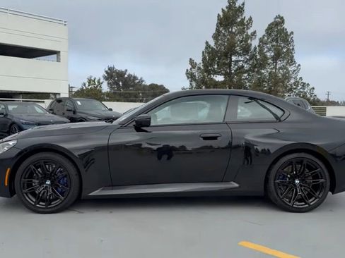 Used 2026 BMW M2 w/ Lighting Package RWD image 3