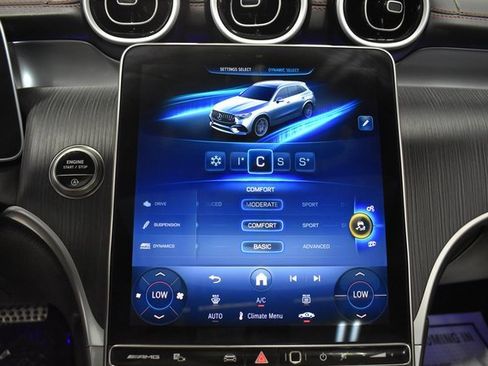 Used 2025 Mercedes-Benz GLC 43 AMG 4MATIC image 23