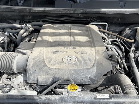 Used 2016 Toyota Sequoia SR5 AWD/4WD image 33