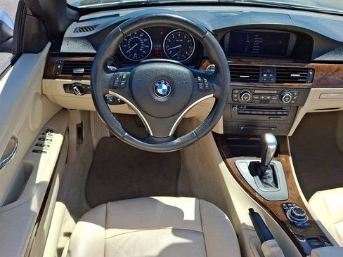 Used 2009 BMW 328i Convertible RWD image 14