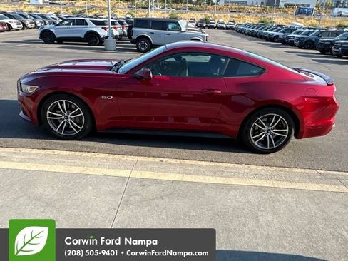 Used 2016 Ford Mustang GT RWD image 8
