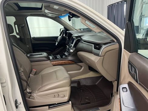 Used 2015 Chevrolet Suburban LTZ AWD/4WD image 12