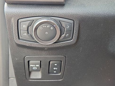 Used 2018 Ford F150 XLT w/ Equipment Group 302A Luxury image 14