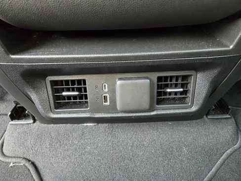 Used 2025 GMC Sierra 1500 SLT AWD/4WD image 16