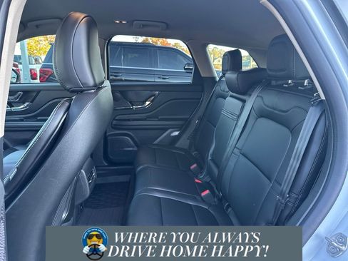 New 2026 Lincoln Corsair Premiere image 23