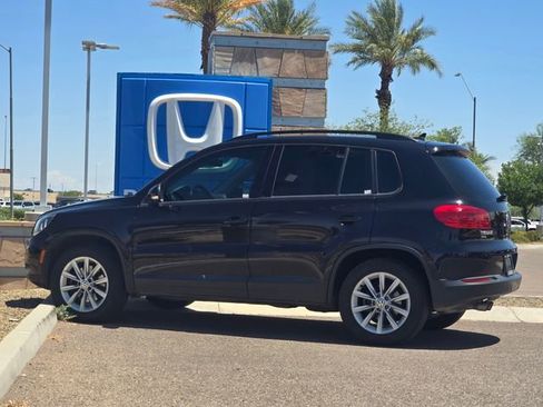Used 2017 Volkswagen Tiguan Limited w/ Premium Package FWD image 5