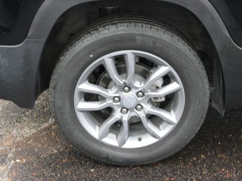 Used 2024 GMC Terrain SLT image 52