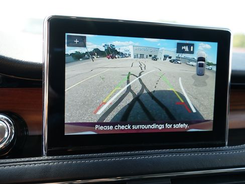 Used 2022 Lincoln Corsair Reserve w/ Elements Package image 33