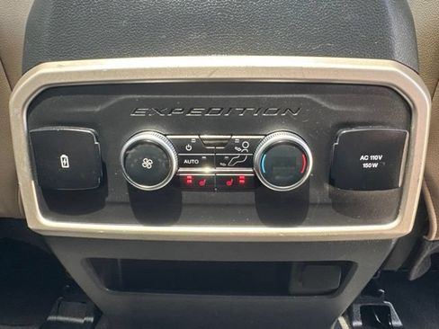 Used 2024 Ford Expedition Limited RWD image 26