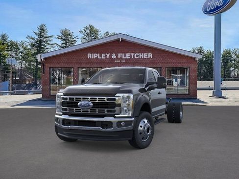 New 2026 Ford F550 4x4 SuperCab Super Duty w/ XLT Value Package image 2