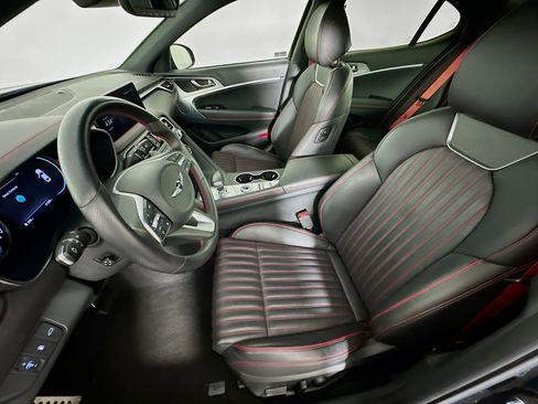 Used 2023 Genesis G70 2.0T w/ Sport Prestige Package image 13