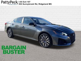 Used 2025 Nissan Altima 2.5 SV FWD video 1
