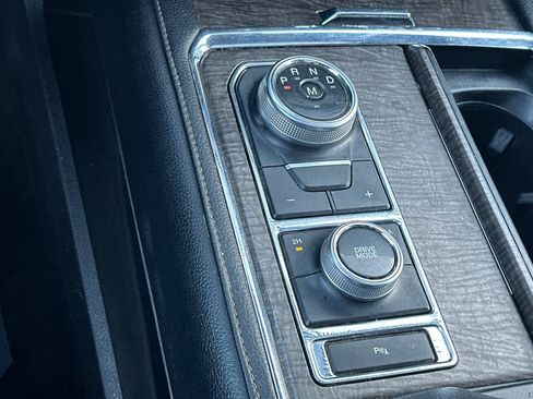 Used 2019 Ford Expedition Limited w/ Equipment Group 301A image 26