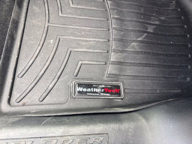 Used 2021 Ford Explorer XLT w/ Equipment Group 202A AWD/4WD image 14