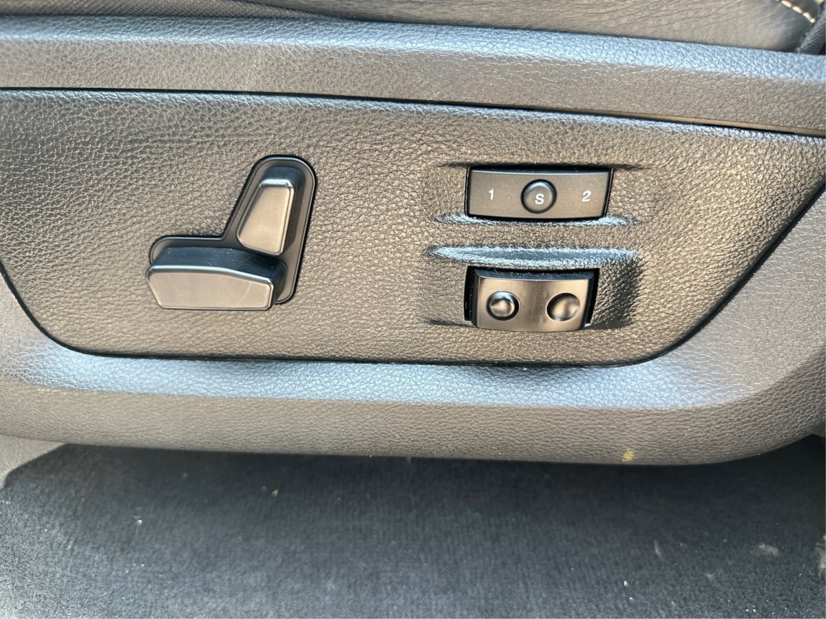 Used 2016 RAM 1500 Limited AWD/4WD image 17