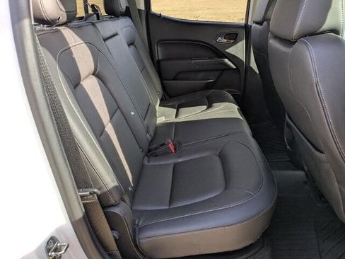 Used 2019 Chevrolet Colorado ZR2 image 35