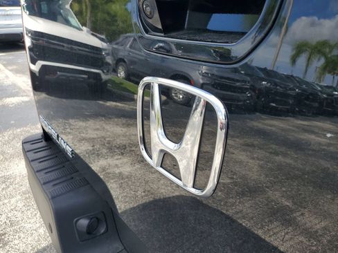 Used 2023 Honda Ridgeline Black Edition image 11