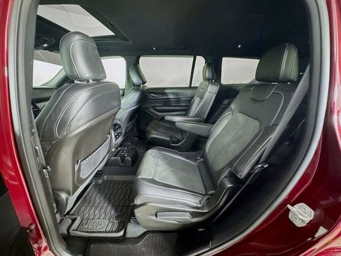 Used 2024 Jeep Grand Cherokee L Altitude image 28