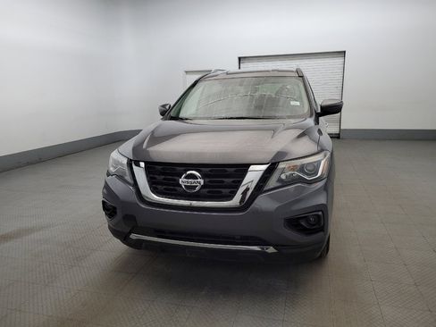 Used 2019 Nissan Pathfinder SV image 15