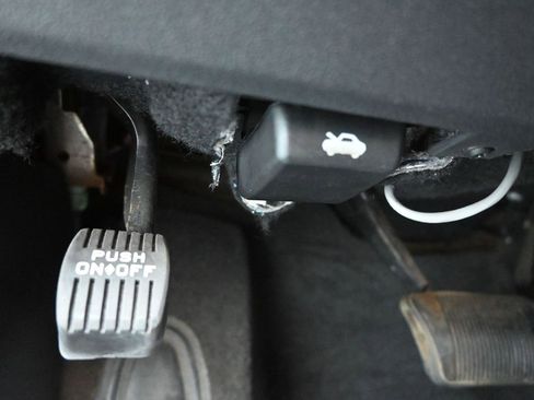 Used 2010 Dodge Charger Police image 24