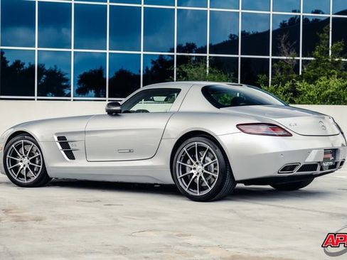 Used 2011 Mercedes-Benz SLS AMG Coupe image 73