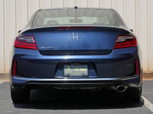 Used 2017 Honda Accord EX image 10