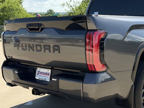 Used 2025 Toyota Tundra Platinum AWD/4WD image 6