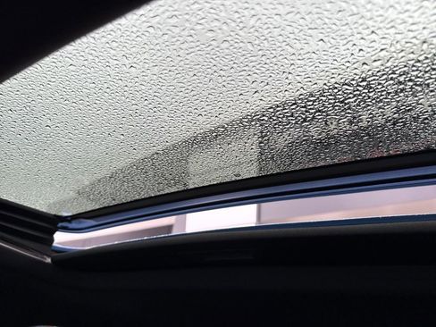 Used 2024 Chevrolet Trax RS w/ Sunroof Package image 35