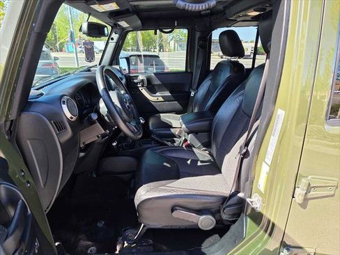 Used 2016 Jeep Wrangler Unlimited Sahara AWD/4WD image 20